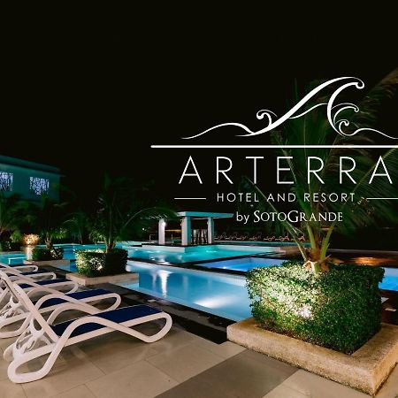 Arterra Hotel And Resort Lapu-Lapu City Esterno foto